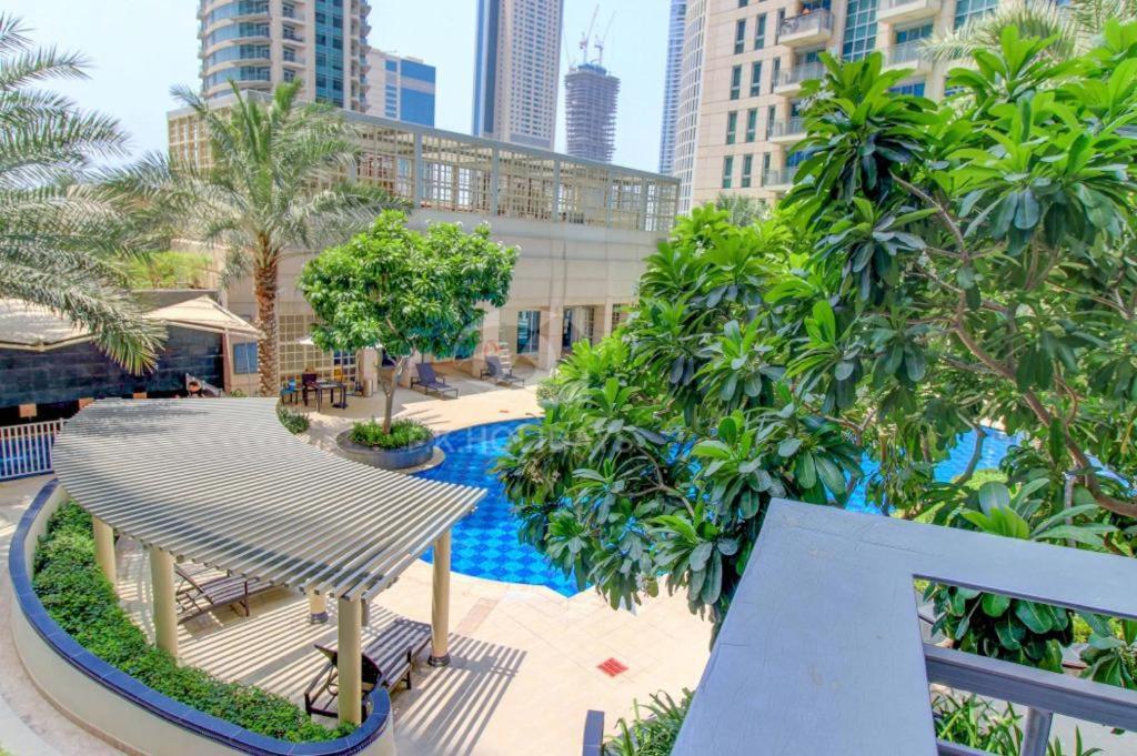 Trinity Holiday Homes - Standpoint Tower Downtown Dubai Exterior foto